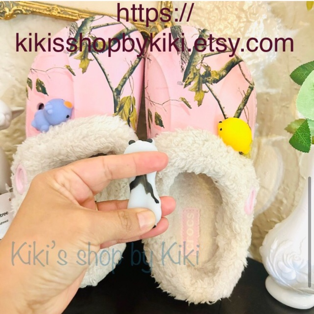 Squishy Mochi Croc Charm - Picture 2 of 5